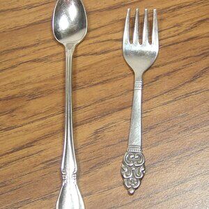 Oneida stainless mismatched toddler/baby feeding spoon & fork
